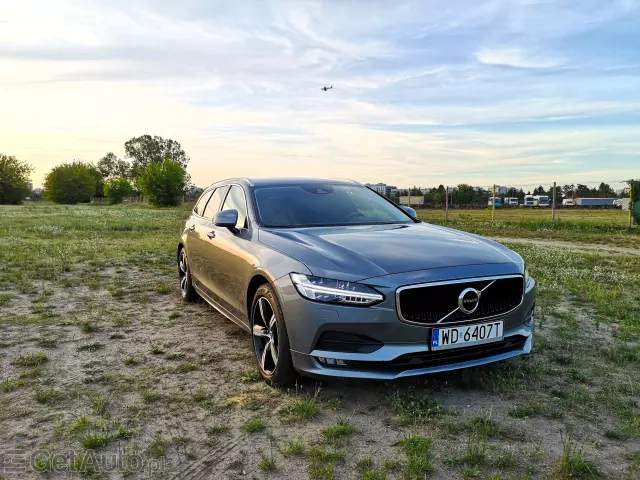 VOLVO V90 Momentum AWD Getr