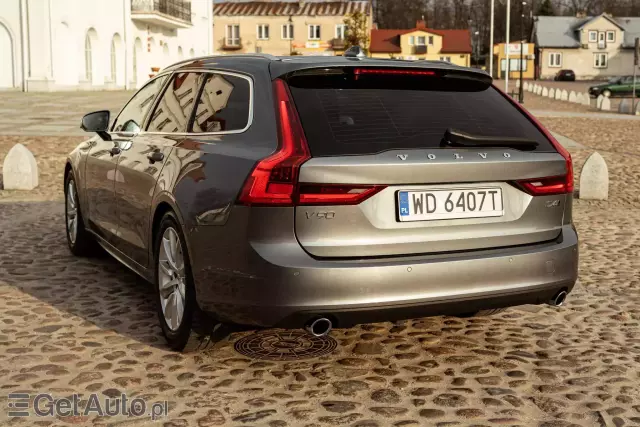 VOLVO V90 Momentum AWD Getr