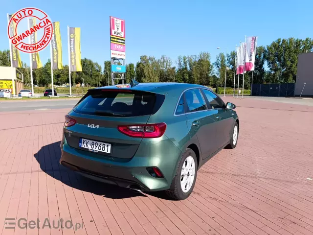 KIA Ceed M