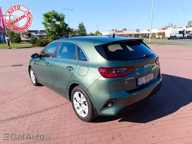 KIA Ceed M