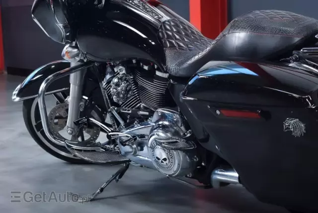 HARLEY-DAVIDSON Street Glide 