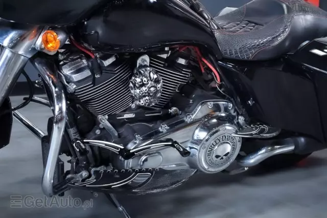 HARLEY-DAVIDSON Street Glide 