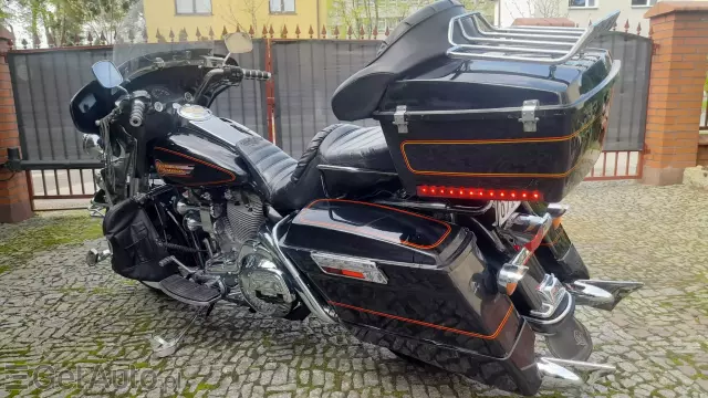 HARLEY-DAVIDSON Touring Electra Glide 