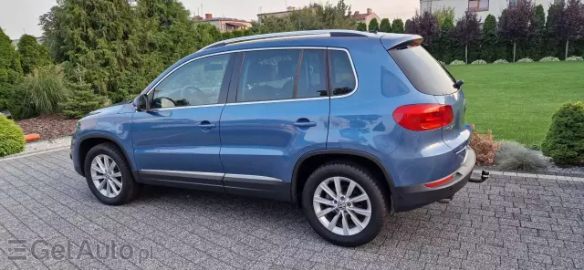 VOLKSWAGEN Tiguan Sport & Style