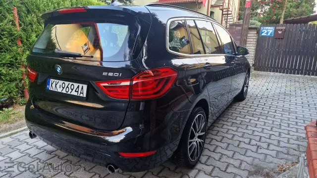 BMW Seria 2 220i