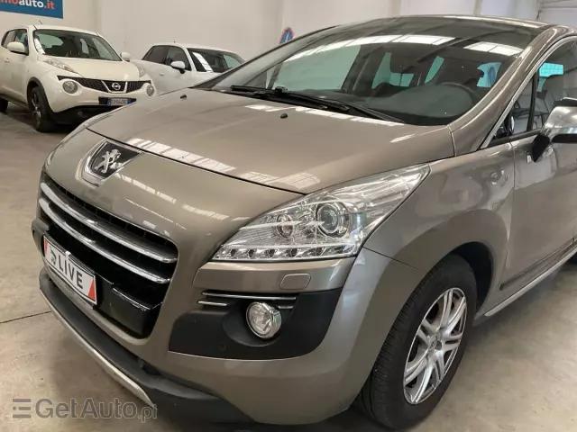 PEUGEOT 3008 Hybrid4 Aut.