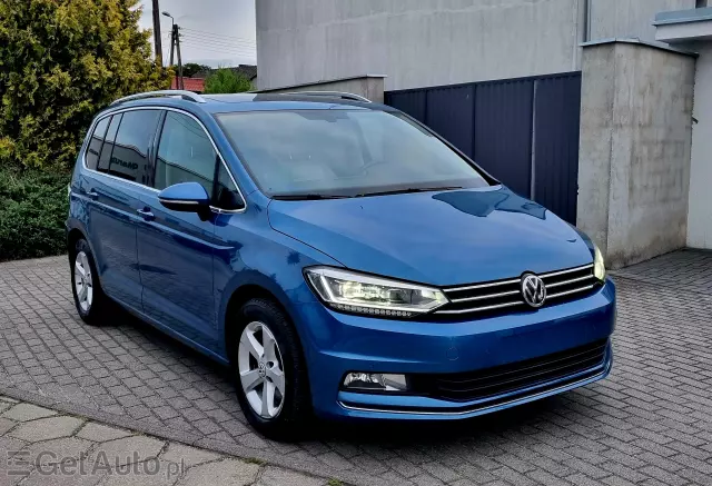 VOLKSWAGEN Touran Highline