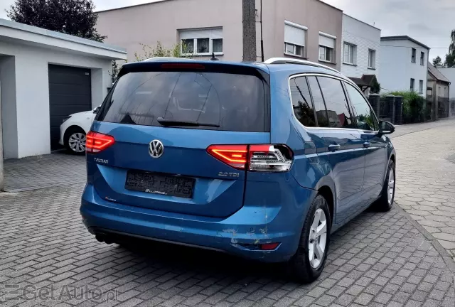 VOLKSWAGEN Touran Highline