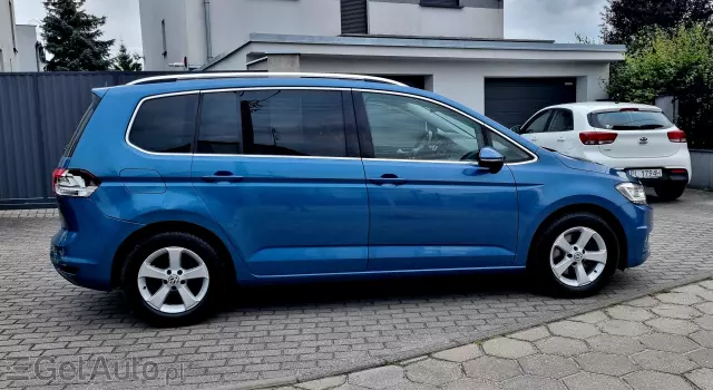 VOLKSWAGEN Touran Highline