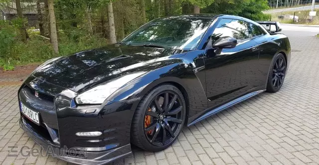 NISSAN GT-R Black Edition 4WD