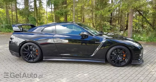 NISSAN GT-R Black Edition 4WD