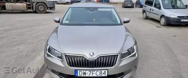 SKODA Superb Ambition DSG