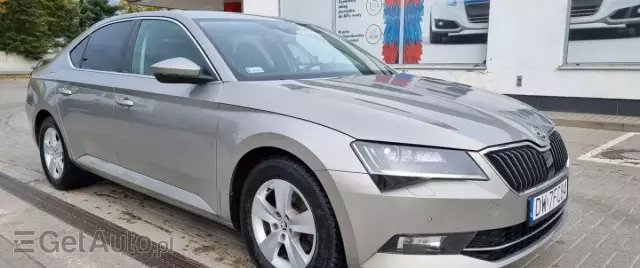 SKODA Superb Ambition DSG