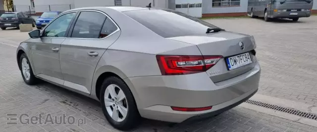 SKODA Superb Ambition DSG