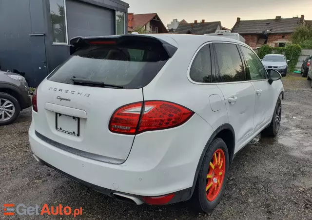 PORSCHE Cayenne 