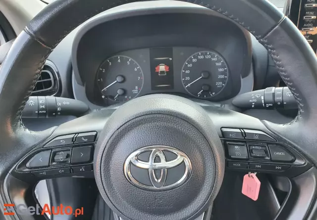 TOYOTA Yaris Comfort