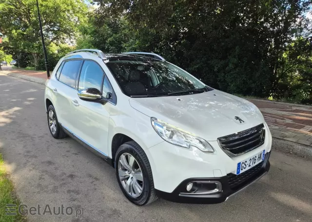 PEUGEOT 2008 PureTech 82 Allure