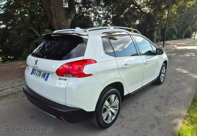 PEUGEOT 2008 PureTech 82 Allure