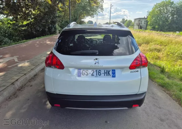 PEUGEOT 2008 PureTech 82 Allure