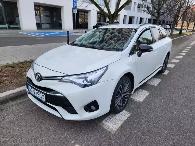 TOYOTA Avensis Selection