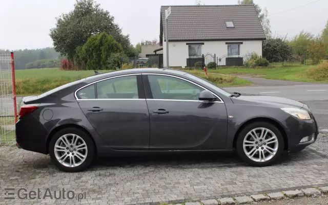 OPEL Insignia Edition Turbo