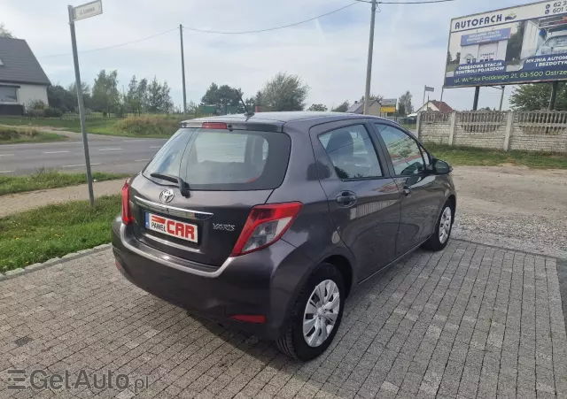 TOYOTA Yaris Business Edition 