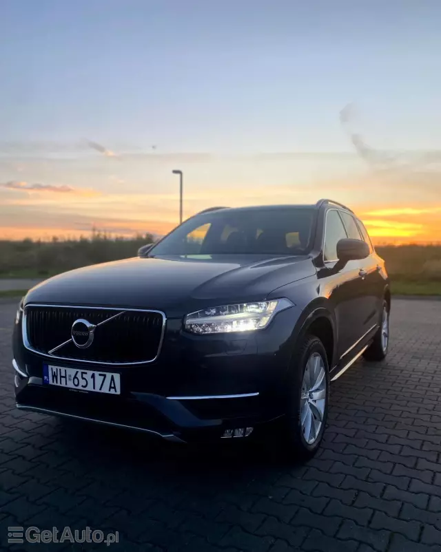 VOLVO XC90 D5 AWD Momentum