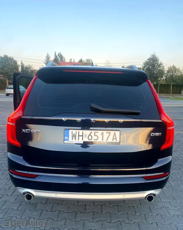 VOLVO XC90 D5 AWD Momentum