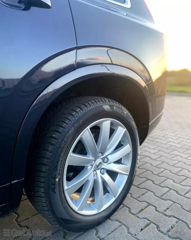 VOLVO XC90 D5 AWD Momentum