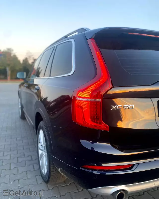 VOLVO XC90 D5 AWD Momentum