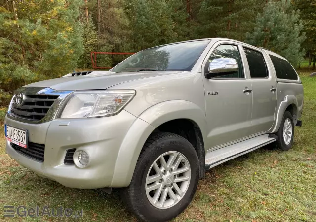 TOYOTA Hilux 3.0 D-4D SR5-X