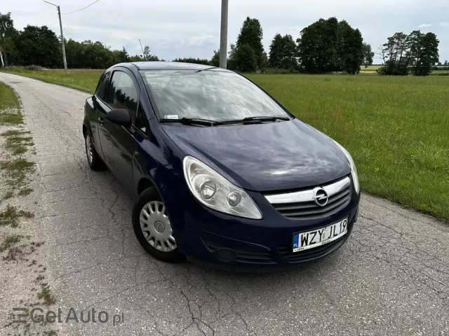 OPEL Corsa Essentia