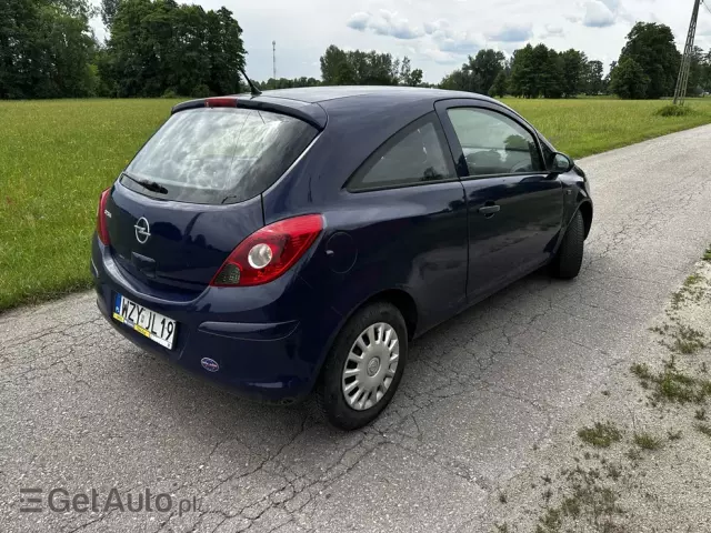 OPEL Corsa Essentia