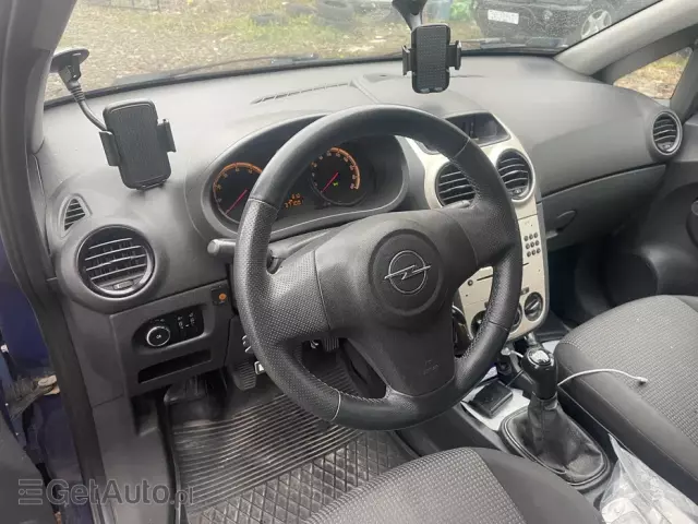 OPEL Corsa Essentia