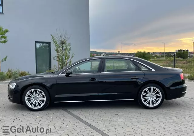 AUDI A8 L55 TFSI quatro tiptronic