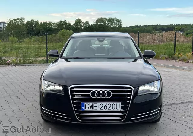 AUDI A8 L55 TFSI quatro tiptronic