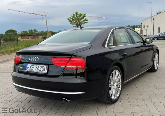 AUDI A8 L55 TFSI quatro tiptronic