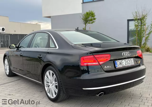 AUDI A8 L55 TFSI quatro tiptronic