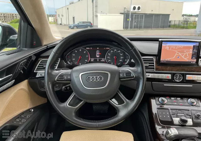 AUDI A8 L55 TFSI quatro tiptronic