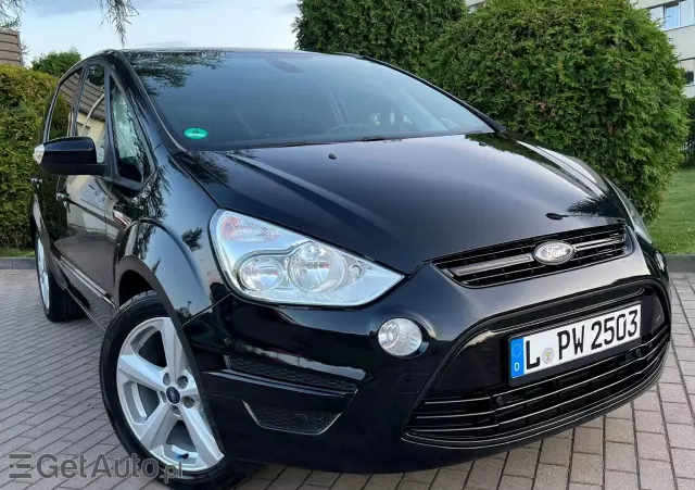 FORD S-Max Titanium