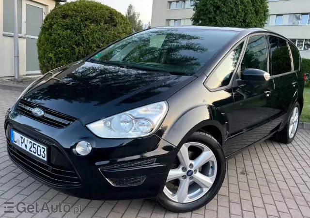 FORD S-Max Titanium