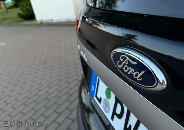 FORD S-Max Titanium