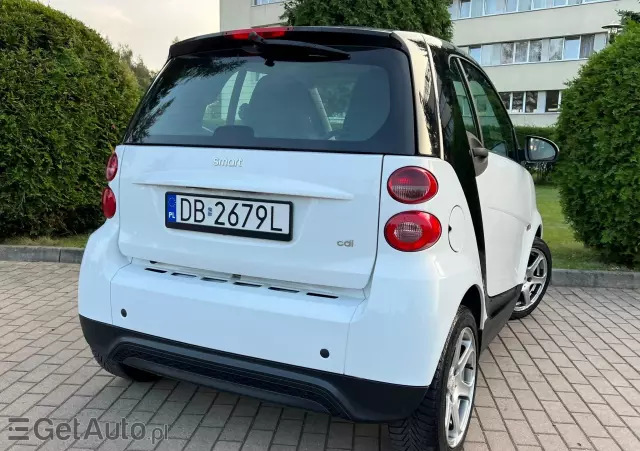 SMART Fortwo Coupe softouch black&white limited 