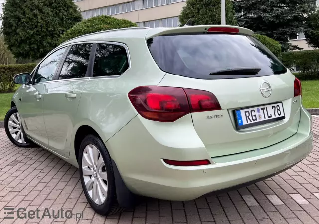 OPEL Astra Sport Tourer Selection 