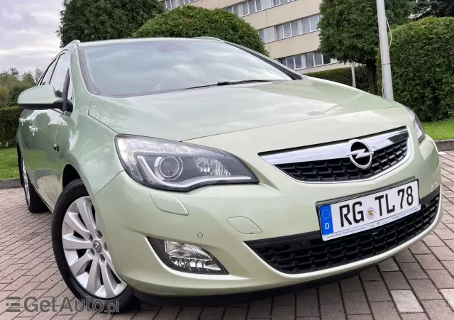 OPEL Astra Sport Tourer Selection 