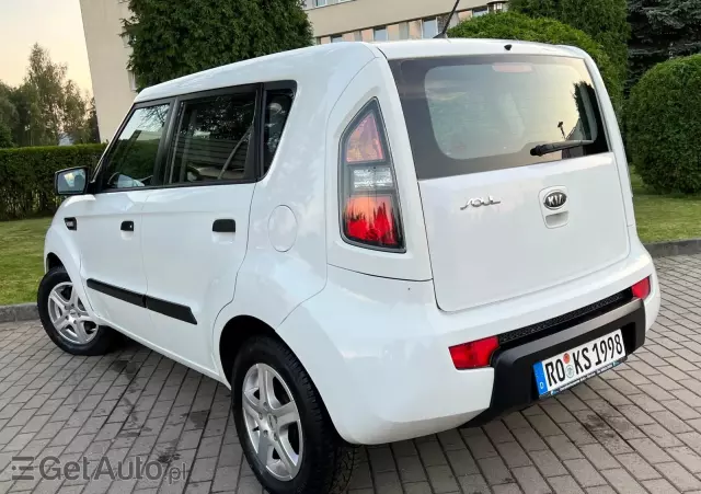 KIA Soul White Collection 