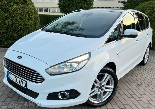 FORD S-Max Titanium