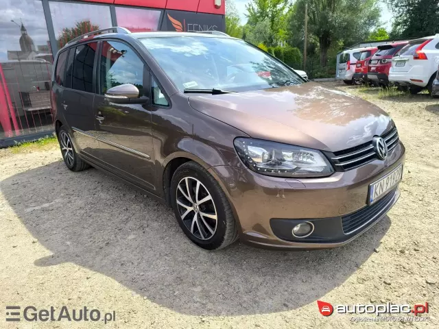 VOLKSWAGEN Touran 