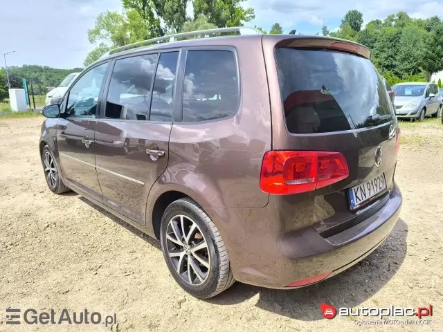 VOLKSWAGEN Touran 