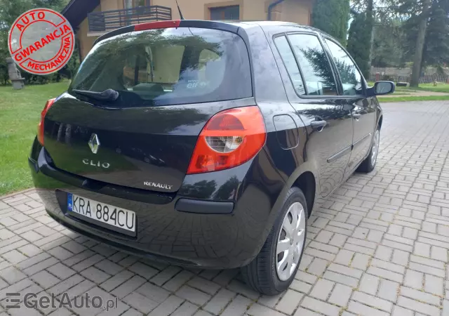 RENAULT Clio 